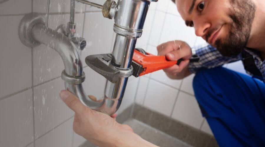 Professional water heater repair in Mount Auburn, IL